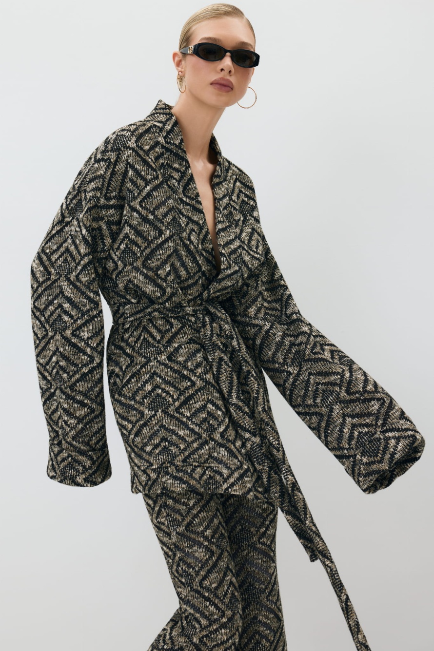 PREMIÈRE OBSIDIAN KNIT KIMONO