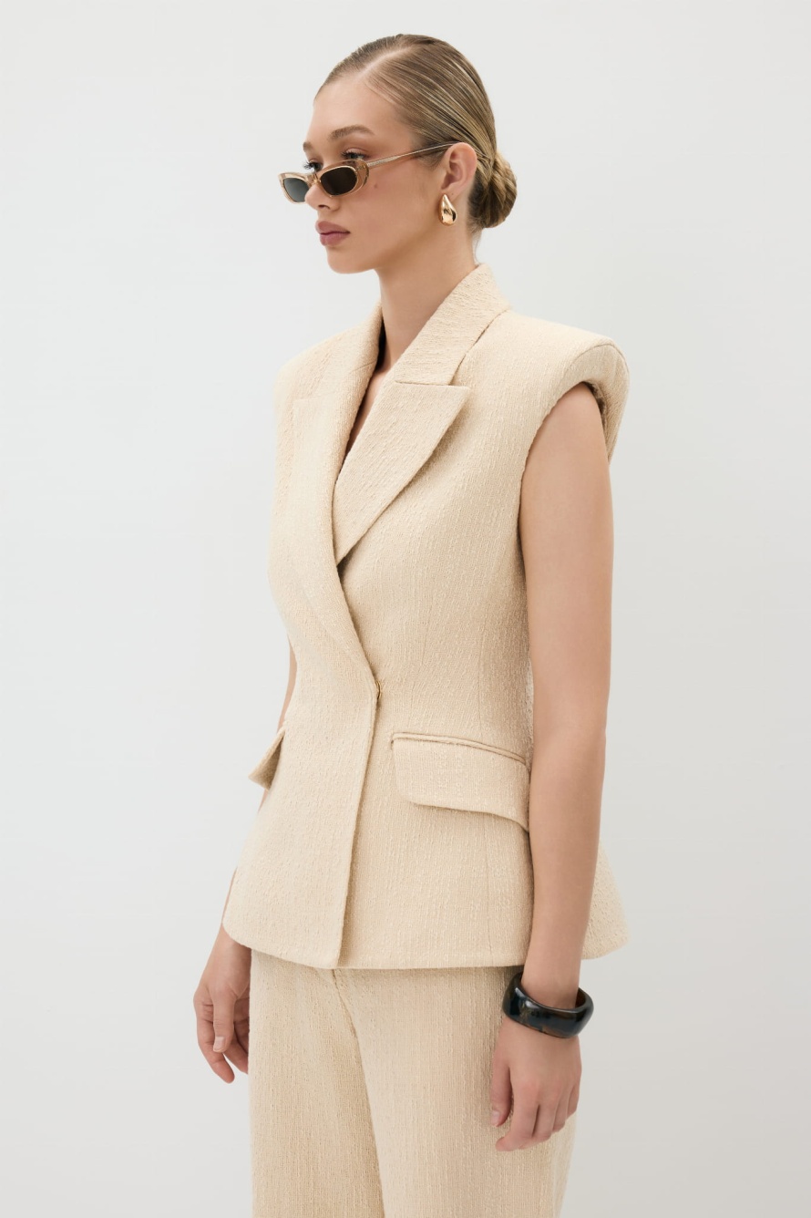 Premiere hourglass cream vest